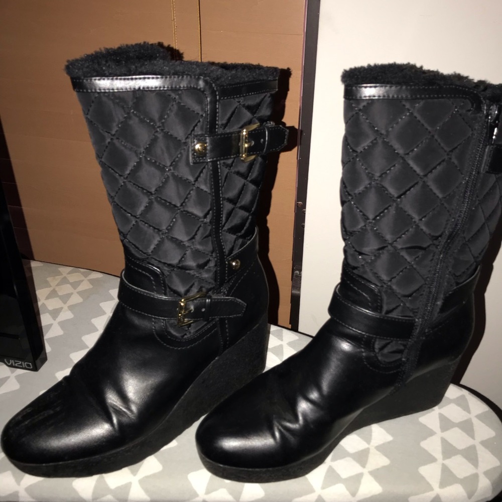 Black platform winter boots, normal wear
